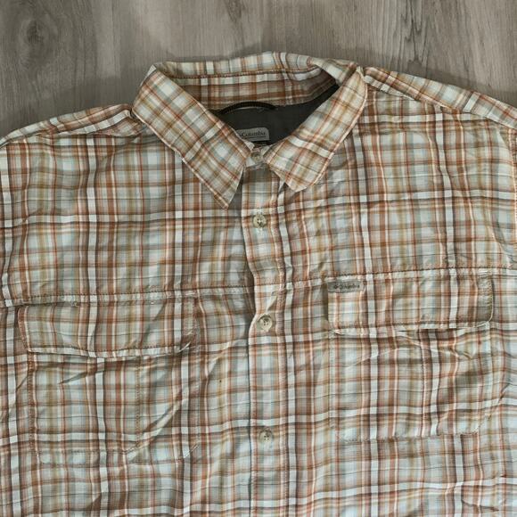 Columbia Sports Titanium Omni Dry Men's Button Down Shirt XXL Plaid Vent Cream - Picture 8 of 11